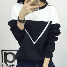 Load image into Gallery viewer, 2019 Winter New Fashion Black and White Spell Color Patchwork Hoodies